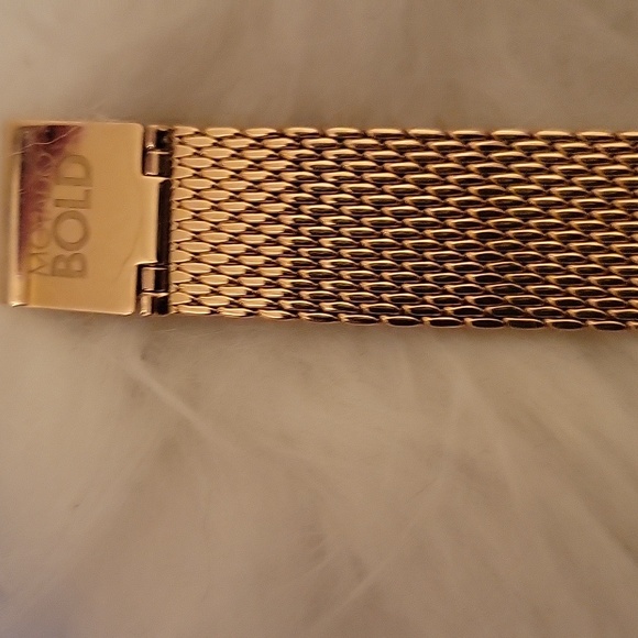 Movado Bold Mesh Women's Watch Crystal Bezel - Picture 6 of 12